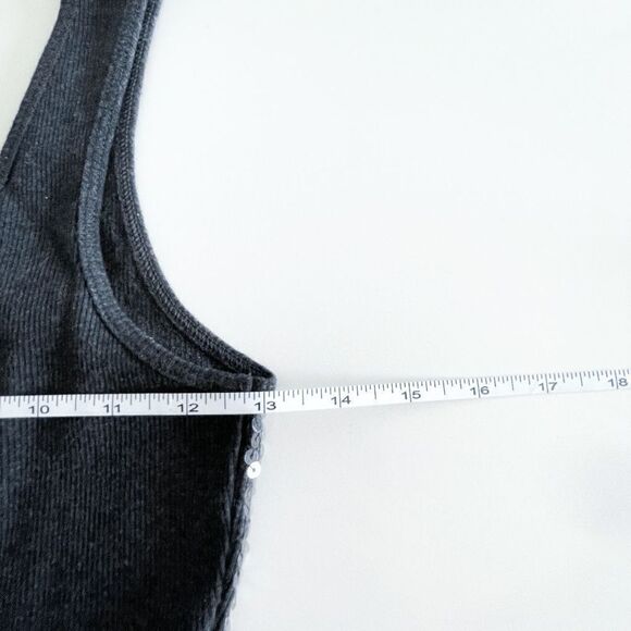 Express Women Sequin Tank Top Sleeveless Stretch Scoop Neck Pullover Black Small - Picture 6 of 6
